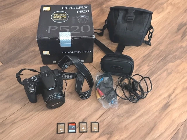 NIKON COOLPIX P520 Including Case And Memory Cards