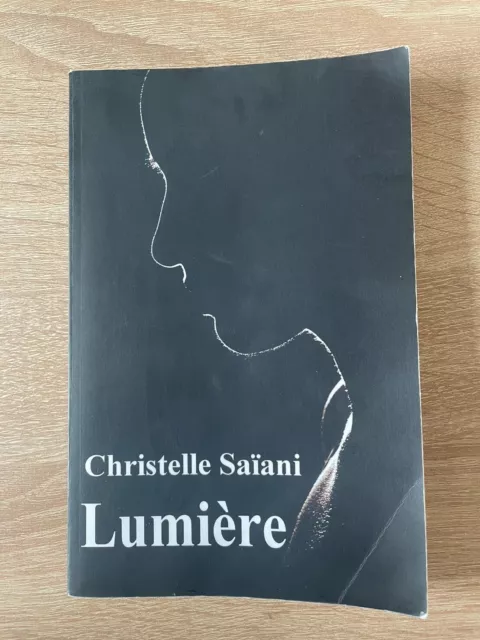 Livre Lumiere Par Christelle SAÏANI