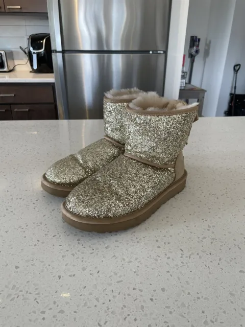 Gold Glitter Ugg Bow Boots Size Womens 7 Used And No Box