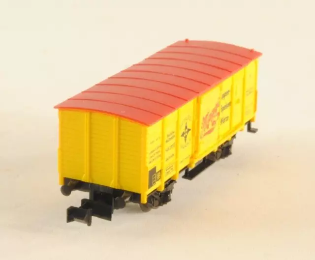 Minitrix 13610 carro chiuso DRG vagone merci giallo carico Maggi N 1:160