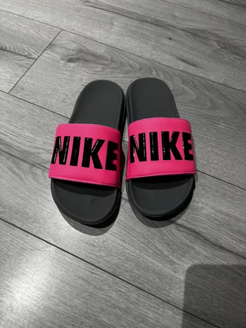 Nike sliders size 4 sales