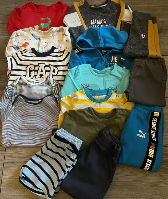 Pacchetto vestiti bambino 9-12 mesi.           (e251)