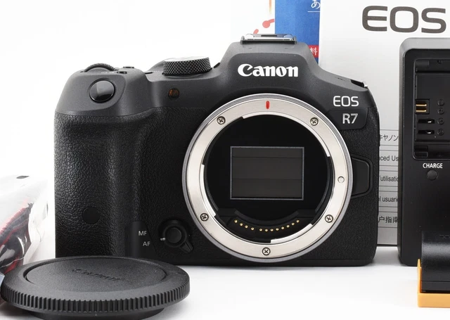 Canon EOS R7 32.5MP Mirrorless (Shutter Count:under 1000)[Near Mint+++] #1572A