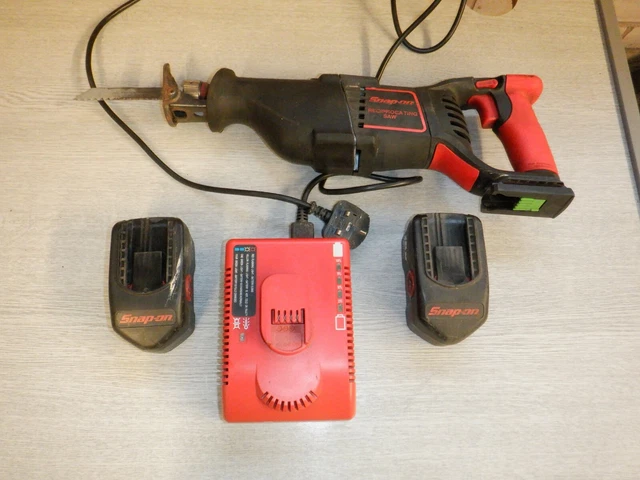 SNAP ON 18V CTRS 6850 Reciprocating Saw with Battery s and Charger