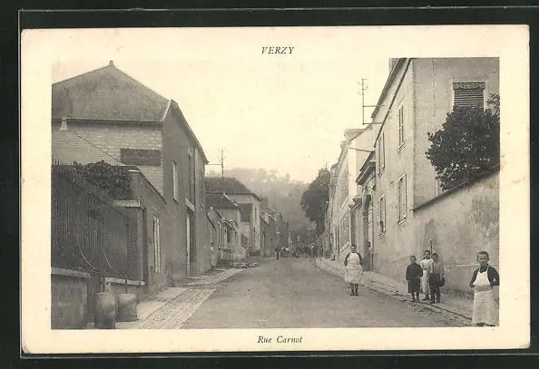 CPA Verzy, Rue Carnot, vue de la rue 1914