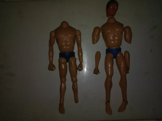 2 action man 1975 hasbro et général mills pour pièces détachées (mains souples)