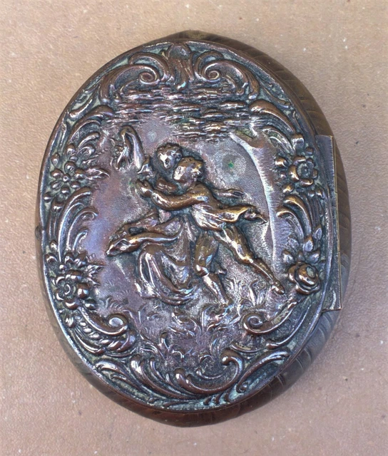 Boîte à Poudre Ou à Pilules Ancienne En Métal Argenté - Décor Rocaille Avec Rose, Marque Comte - Objet Décoratif Vintage Français