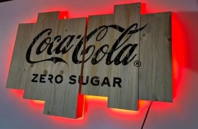 1 Coca Cola, Zero Sugar, beleuchtete rote LED, 3D Holz Wandschild, brandneu verpackt
