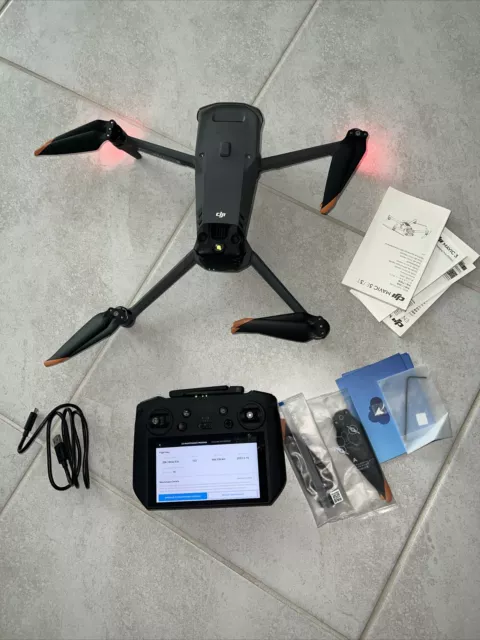 DJI Mavic 3 Enterprise Drone W/ 1 Battery , Case , Controller Read