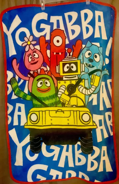 2011 Funhouse Yo Gabba Gabba Fleece Throw Cover for Toddler/ Kids 29 X 42