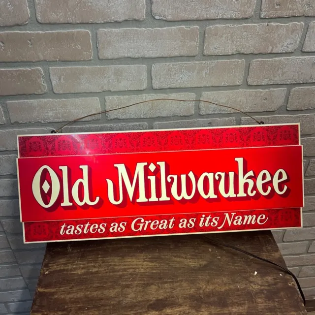 Vintage 1972 Old Milwaukee Beer Schlitz Beer Lighted Sign Wis Red