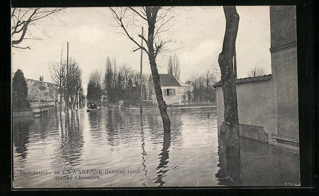 CPA La Varenne, Inondations 1910, Avenue Chevalier