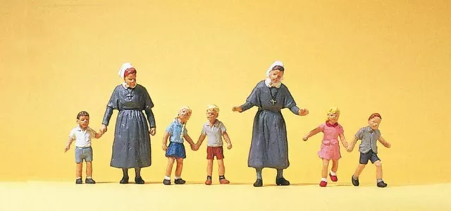 Nuns (2) Mit Kinder (5) Exklusive Ho / Oo Figur Set Preiser 10533