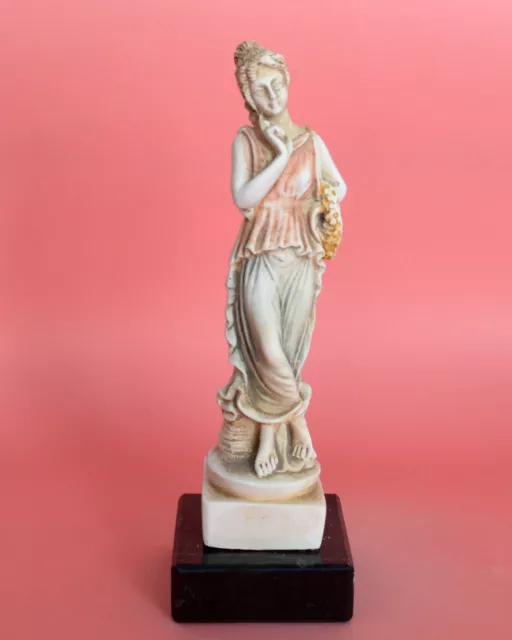Ancient Greek women Kore small statue sculpture - Maiden Korai