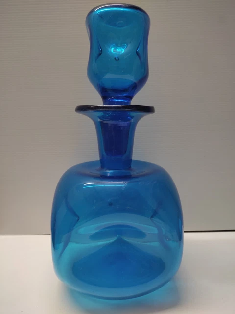 Vase en verre bleu - En vente sur