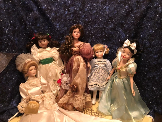 Porcelain doll lot 5 Franklin Heirloom, Duck house, Disney and more