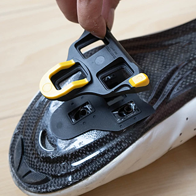 1 set di scarpe da ciclismo antiscivolo piastra di bloccaggio petali risparmio di manodopera regolazione libera