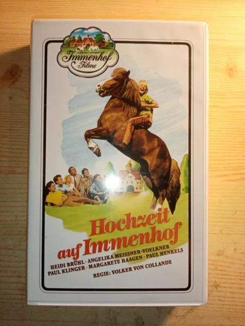 VHS-VIDEO-KASSETTE HOCHZEIT AUF Immenhof Regie Volker Von Collande 87