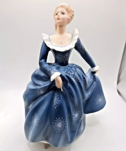 Royal Doulton Figurine Fragrance HN2334