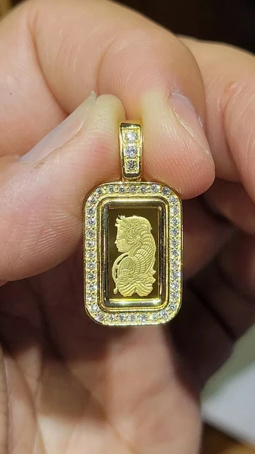GRAM PAMP SUISSE LADY FORTUNA Pendant Round Cut Diamond 14K