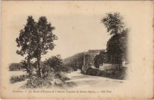 CPA LOUVIERS La Route d'Evreux et l'Ancien Convent de Sainte-Barbe (1148423)