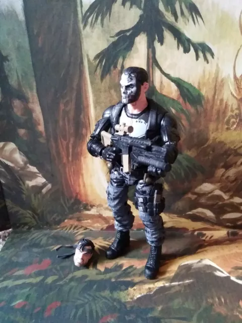 Marvel Legends The Punisher 80th Anniversary Exclusive 6” Action Figure Hasbro