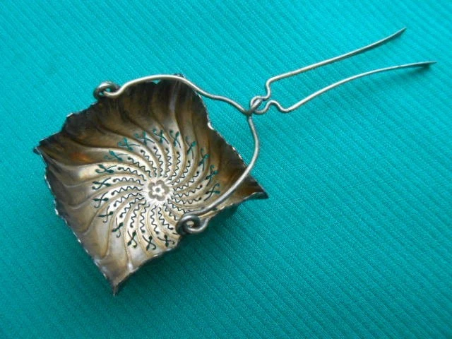 Collier Avec Pendentif Boule Porte-Photos Gravée - Alliage Argenté, Modèle 3793, Occasion Bon État