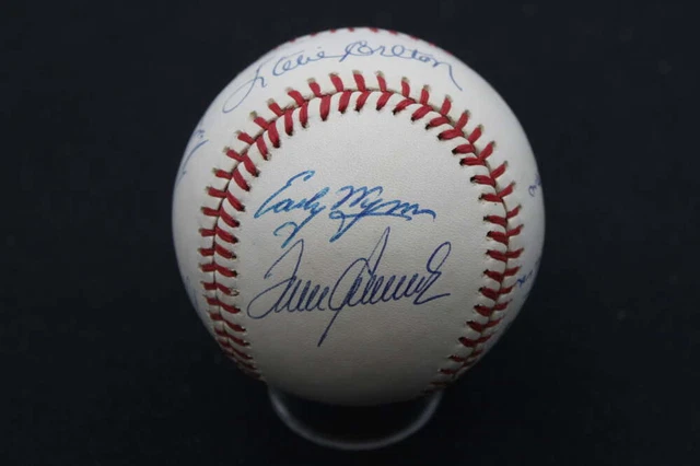 Tom Seaver Ryan Spahn +5 Signed 300 Wins ONLB Baseball Auto JSA LOA U1318 Tom Seaver Ryan Spahn +5 Signed 300 Wins ONLB Baseball Auto JSA LOA U1318