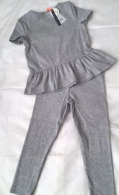 Set di peplum a costine principessa grigio River Island età 3-4 anni nuovo con etichette 11