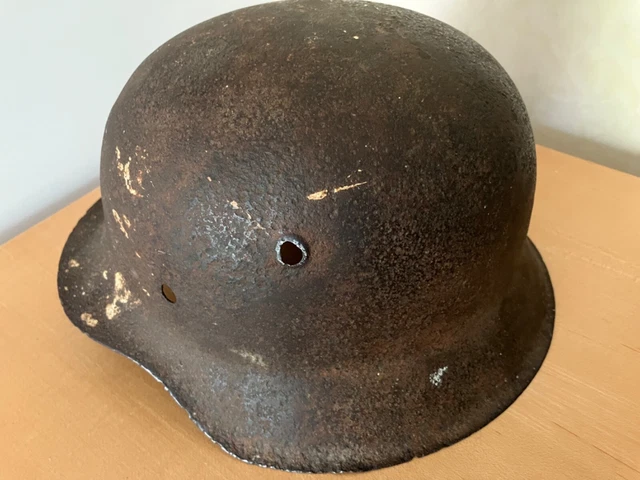 Militär Stahlhelm M42 Glocke o Futter Ausrüstung Deutsches Reich 2WK rostig klei