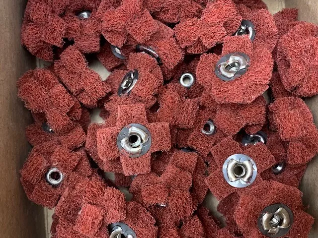 Standard Abrasives Buff Blend HP Cross Buff 1"x3/8"x2Ply x 8-32 VFN 725008 50 PC
