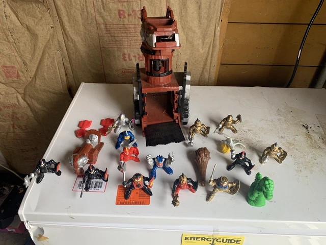 Fisher Price Knights Castle Great Adventures 90s Vintage toys lot of 20