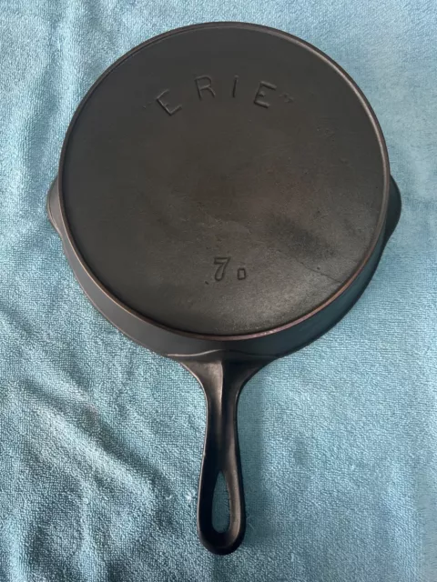 Erie #7 Cast Iron Skillet With Heat Ring Early Handle