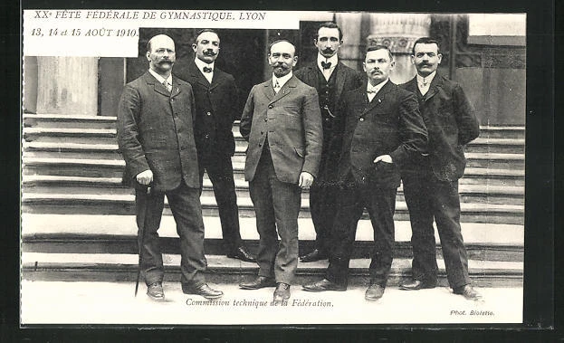 CPA 51 MONTMIRAIL FETE DU Bx JEAN PYRAMIDES PAR LA MARTIALE DE CHATEAU THIERRY S