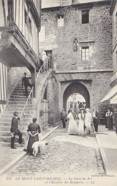 CPA 50 NORMANDIE Avranches - MONT ST MICHEL Porte du Roi & Escalier des Remparts