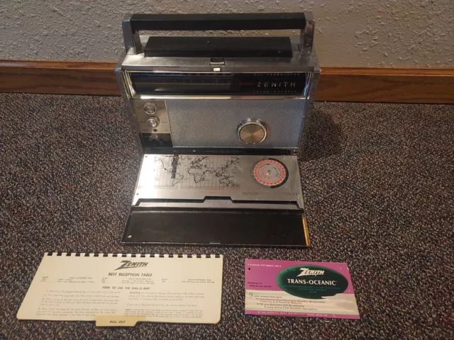 Vintage Zenith Royal 3000-1 Trans Oceanic Radio FM AM Multiband Transistor WORKS Vintage Zenith Royal 3000-1 Trans Oceanic Radio FM AM Multiband Transistor WORKS