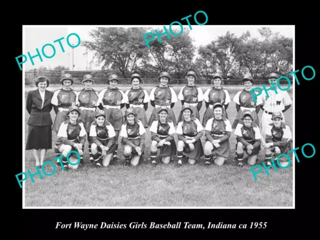 OLD LARGE HISTORIC PHOTO OF FORT WAYNE INDIANA DAISIES GIRL BASEBALL TEAM c1955