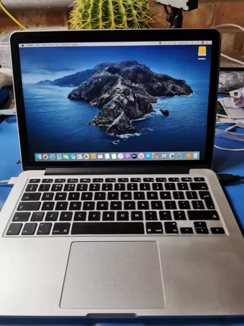 Apple MacBook Pro 13" (256GB SSD, Intel Core i5 5257U, 2.40 GHz,8GB) GRADE B