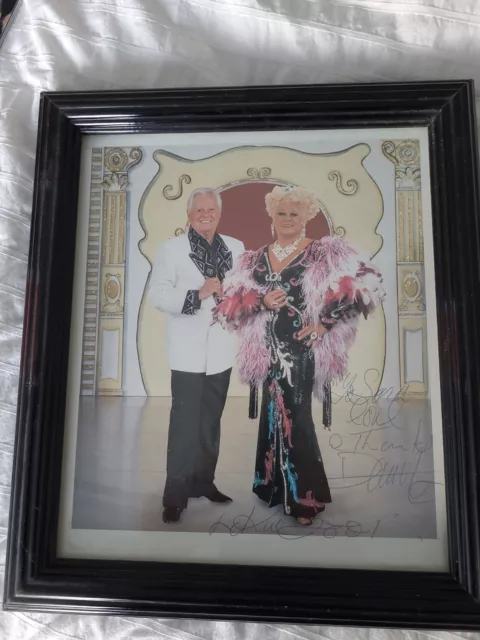 Framed DANNY LA RUE autograph GENUINE HAND SIGNED by the Drag Legend 2001 London