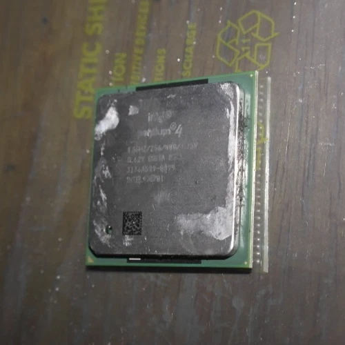 Intel Pentium Dual-Core E2160 processzor (1.80 GHz) :: PC Aréna Kft Intel Pentium Dual-Core E2160 processzor (1.80 GHz) :: PC Aréna Kft