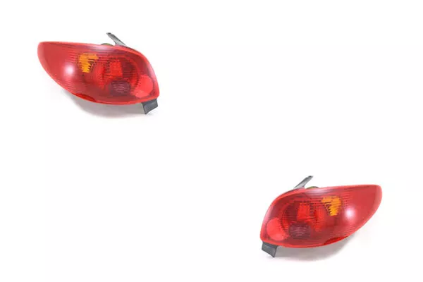 Arrière Lampe Kit Feu Convient pour Peugeot 206 05/03- Différentes à Gauche & À