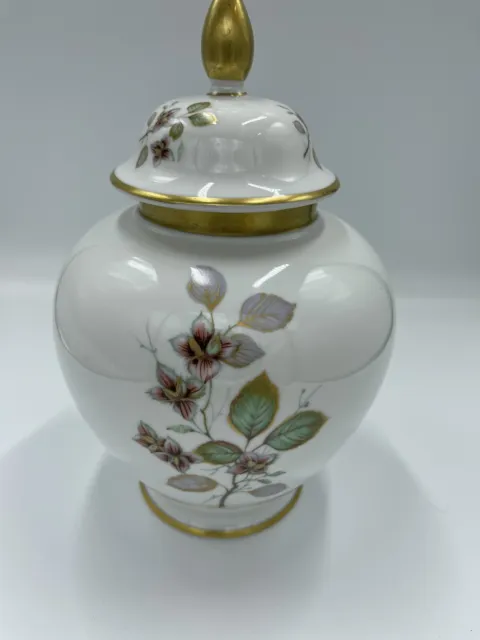 Vintage Gerold-Porzellan Bavaria Fine Porcelain Hand Painted Vase/Urn/Jar
