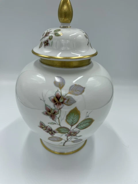Vintage Gerold-Porzellan Bavaria Fine Porcelain Hand Painted Vase/Urn/Jar