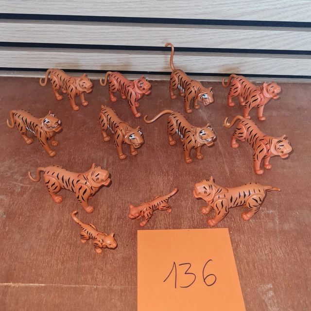 Énorme Lot Playmobil Squelettes Et Zombies - 57 Figurines - Occasion Très Bon état - Collection Rare