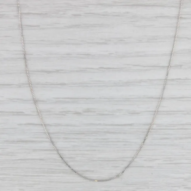 18" 0.5mm Box Chain Necklace 14k White Gold