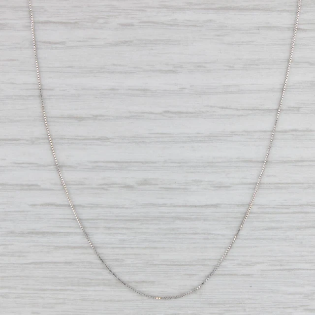 18" 0.5mm Box Chain Necklace 14k White Gold