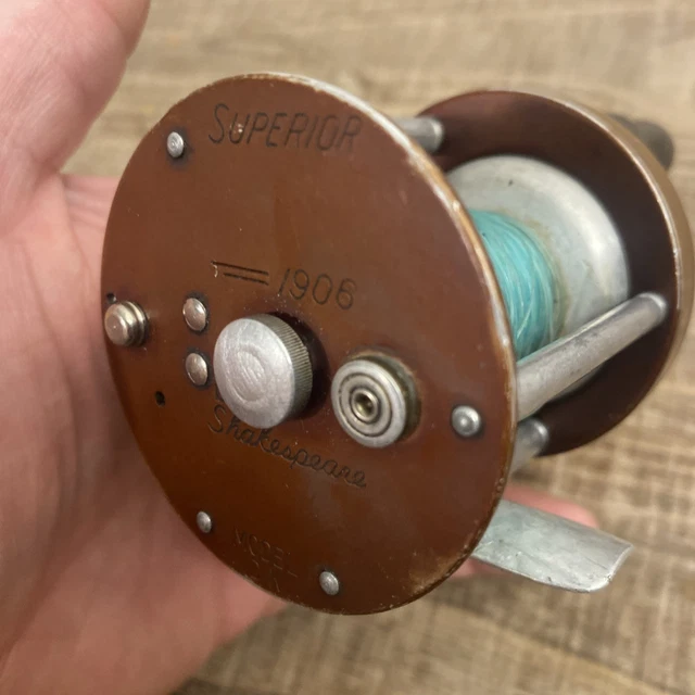 VINTAGE SHAKESPEARE SUPERIOR 1962 Model HF Jeweled Casting Fishing