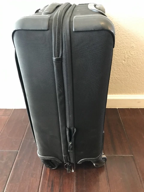 Tumi Tumi Men's Alpha 2 Continental Expandable 4 Wheel Carry-On - Black 3