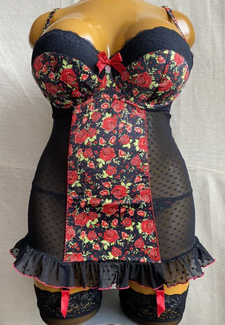 Stockings and suspenders sales debenhams