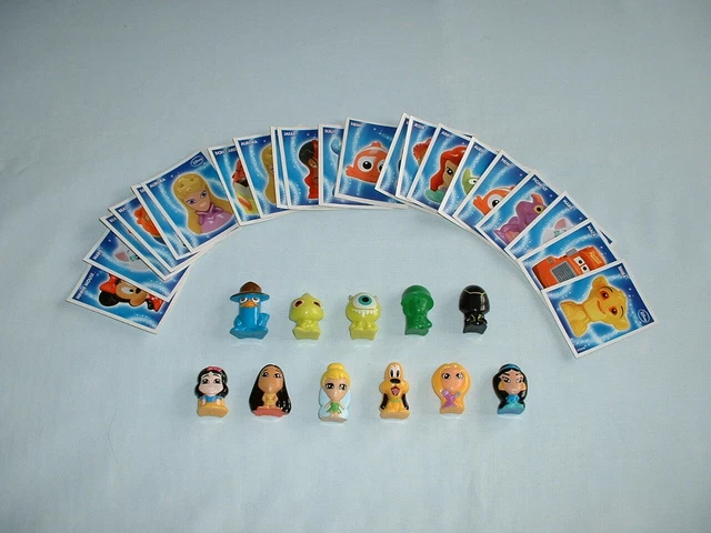 DISNEY WIKKEEZ SET Of 11 Mini Figures Toys 21 Cards PRINCESS